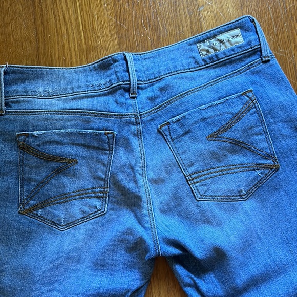 Low Rise Jeans - Picture 4 of 4
